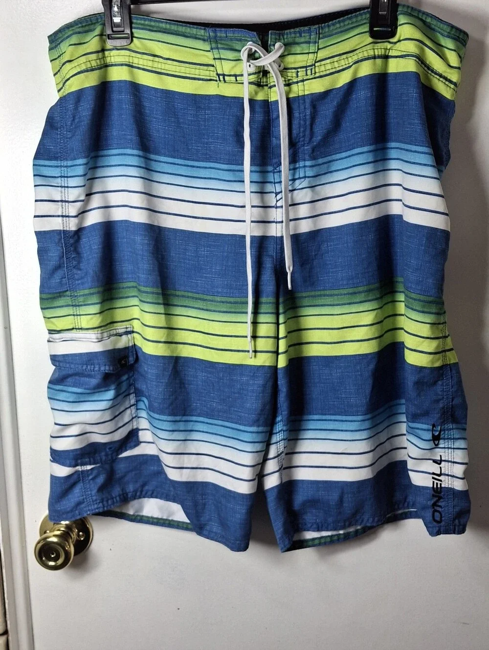 Mens Beachwear Surf Skate Swim Trunks  Size 38.